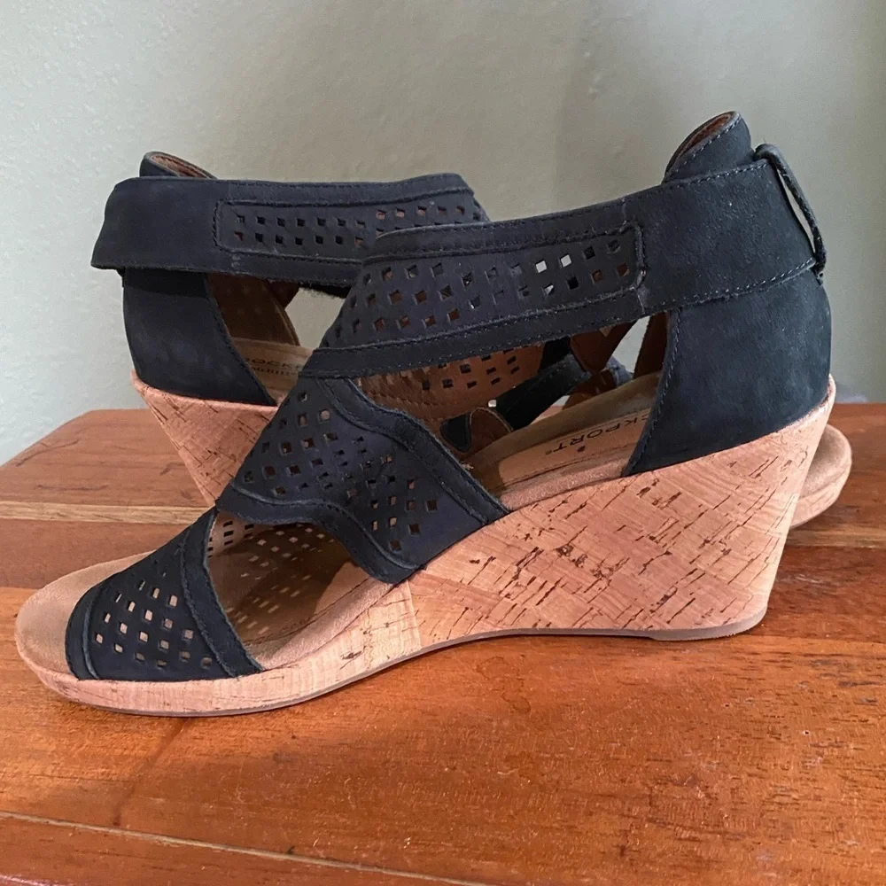 Rockport Women's Cobb Hill Black Leather Laser Cut Design Wedge Sandals Size 9